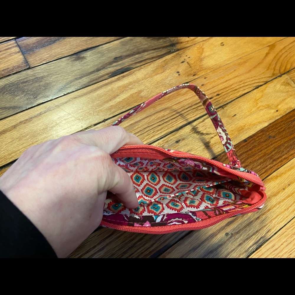 Vera Bradley small wristlet - Picture 7 of 10